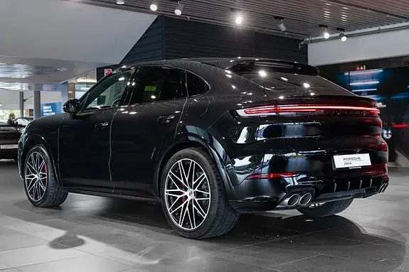 Porsche Cayenne Coupe 2024 photo 3