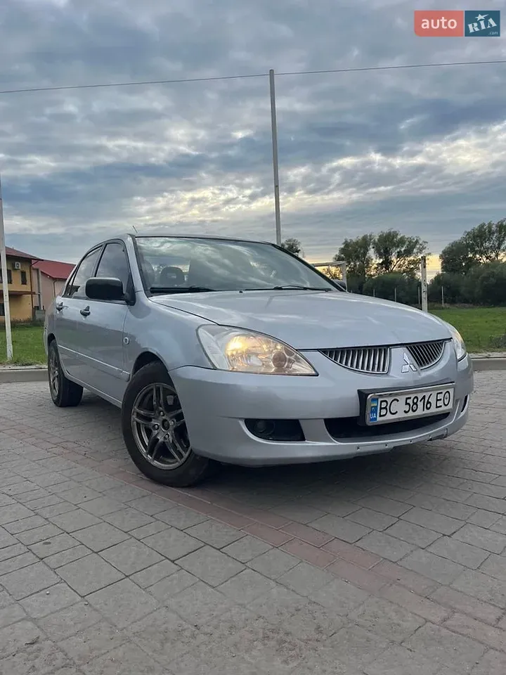 Mitsubishi Lancer