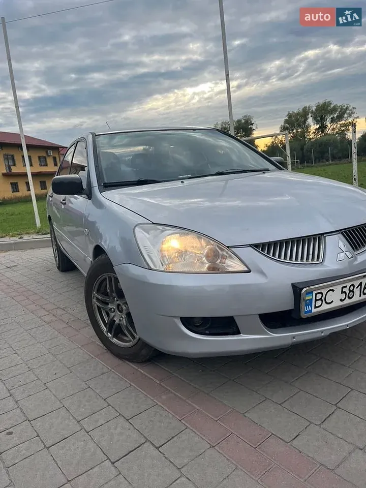 Mitsubishi Lancer 2005 photo 3