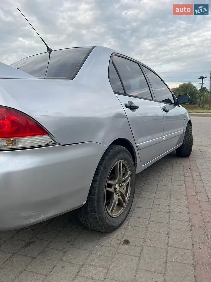 Mitsubishi Lancer 2005 photo 5