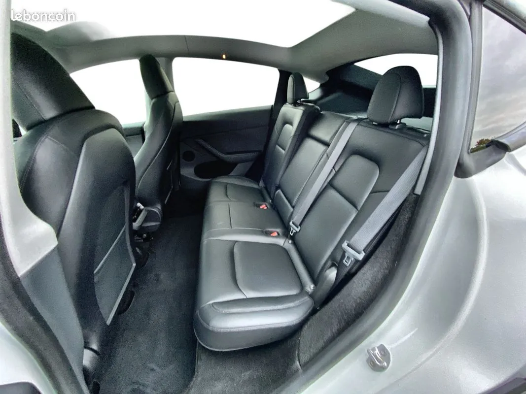 Tesla Model Y 2024 photo 5