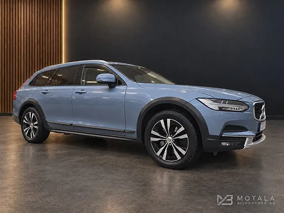 Volvo V90 Cross Country
