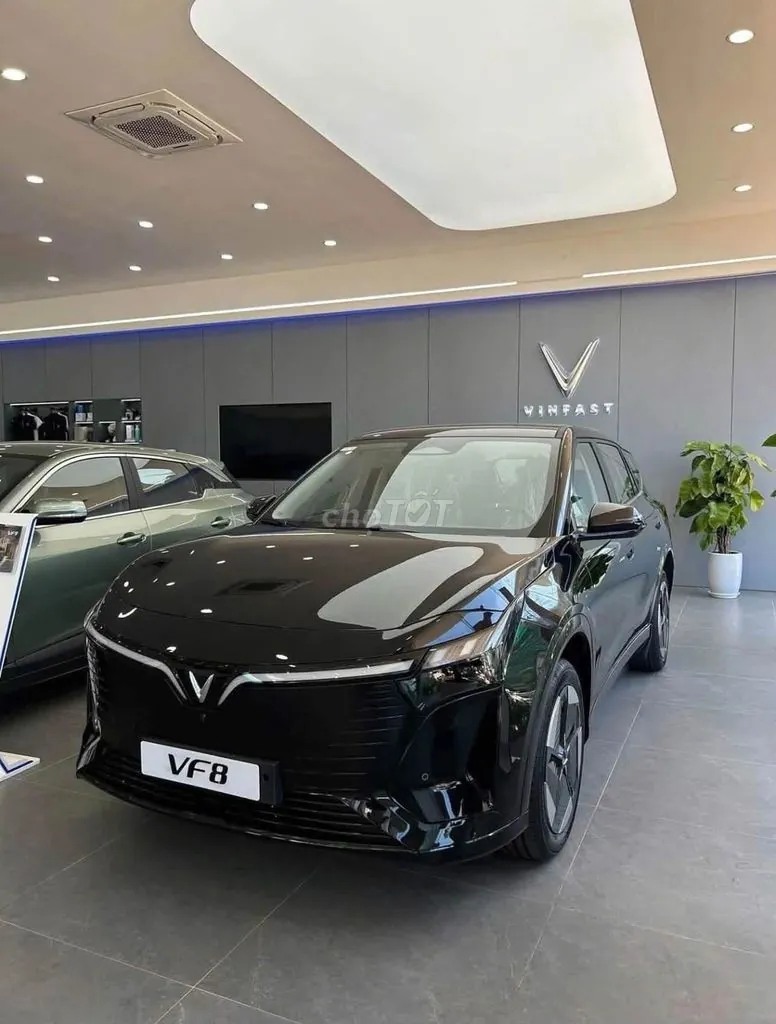 Vinfast Vf8