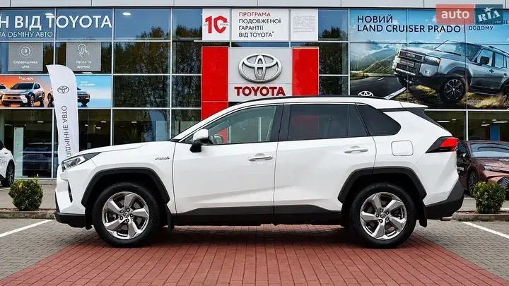 Toyota Rav4 2020 photo 3