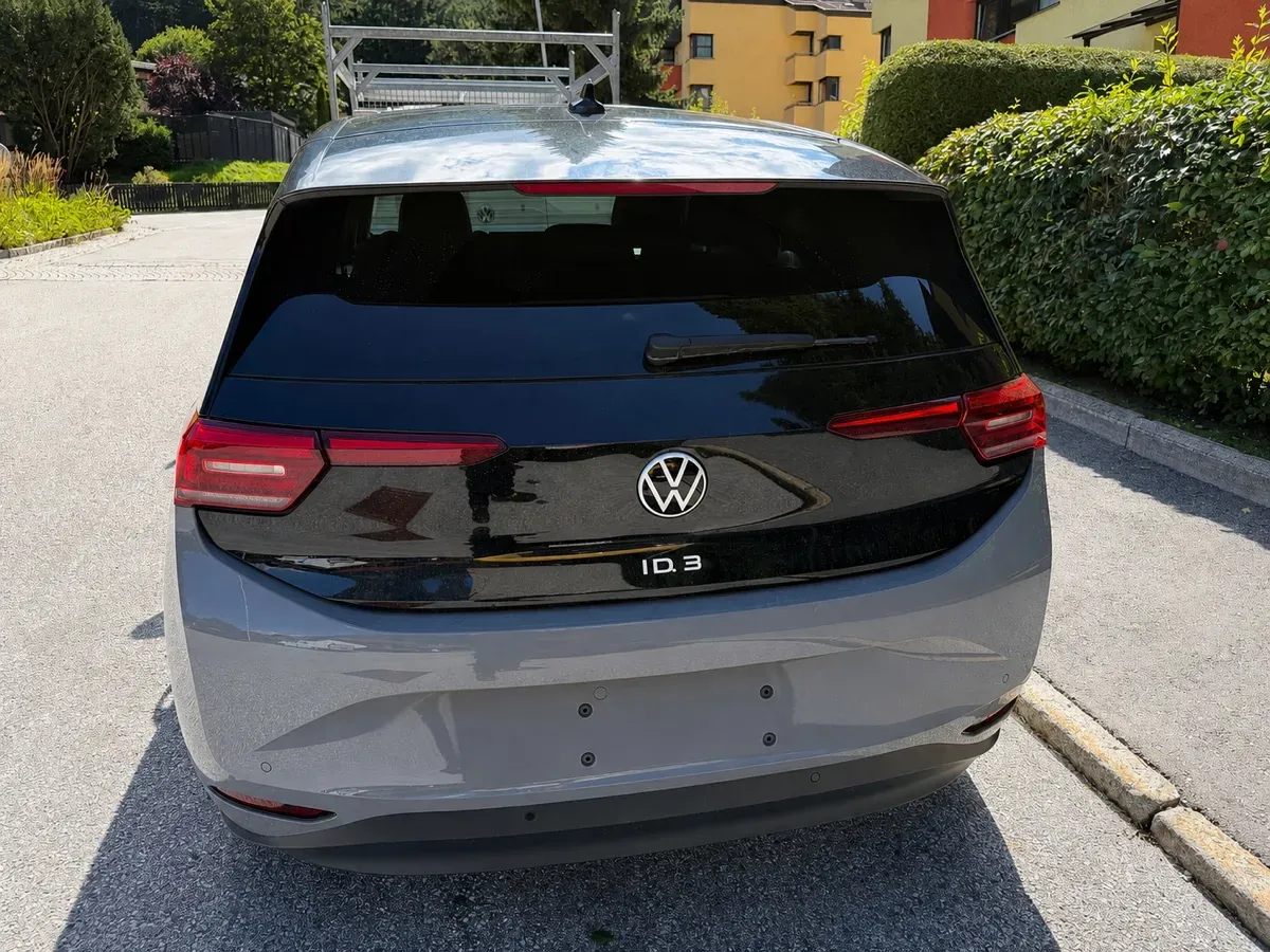 Volkswagen Id.3 2021 photo 2