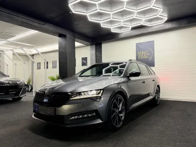 Skoda Superb 2023 photo 2