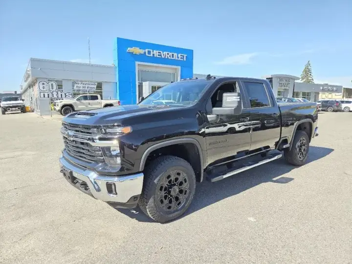Chevrolet Silverado 2500Hd 2026 photo 2