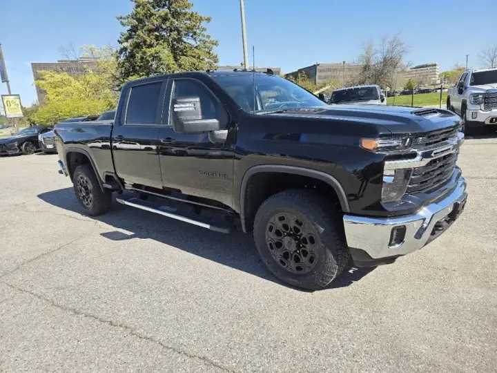 Chevrolet Silverado 2500Hd 2026 photo 4