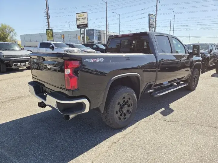 Chevrolet Silverado 2500Hd 2026 photo 5