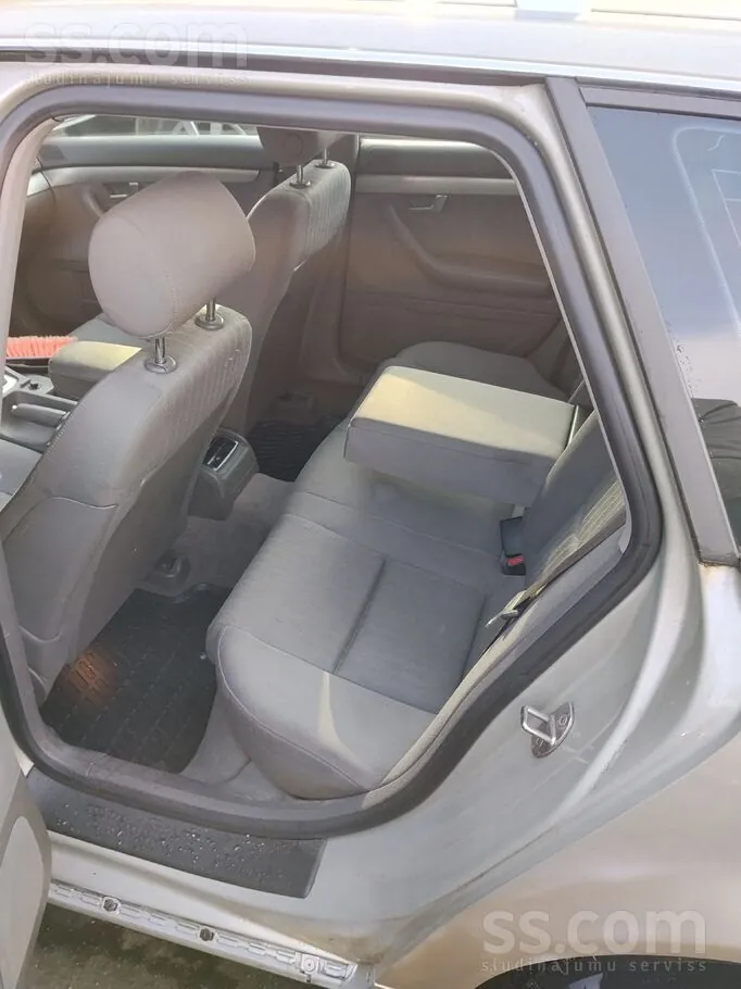 Audi A4 2003 photo 3