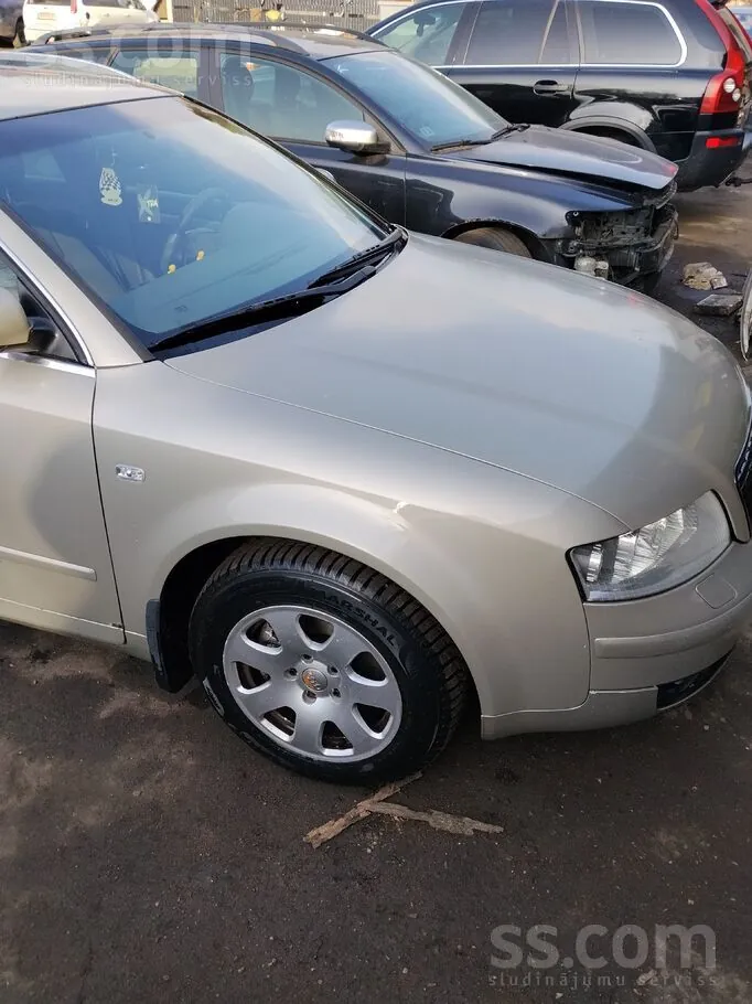 Audi A4 2003 photo 4