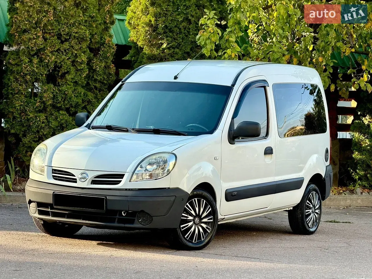 Nissan Kubistar 2004 photo 5