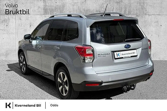 Subaru Forester 2017 photo 2