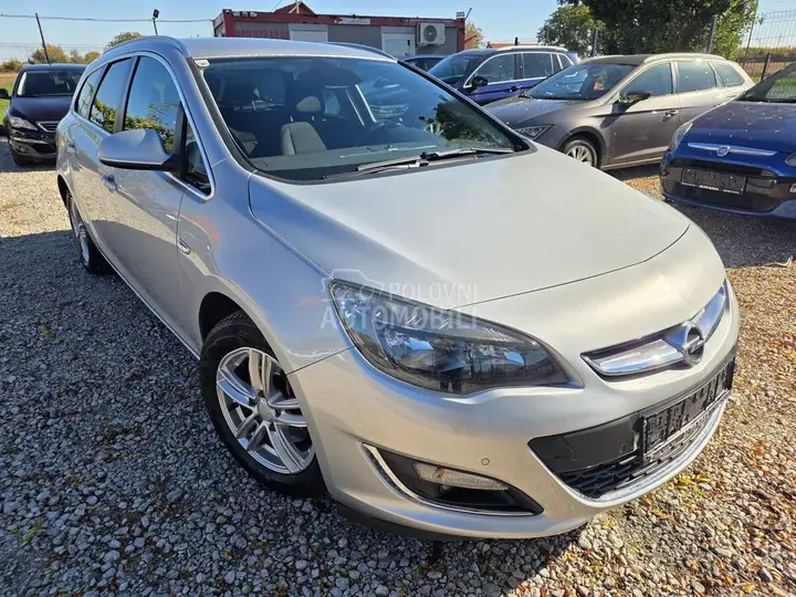 Opel Astra J