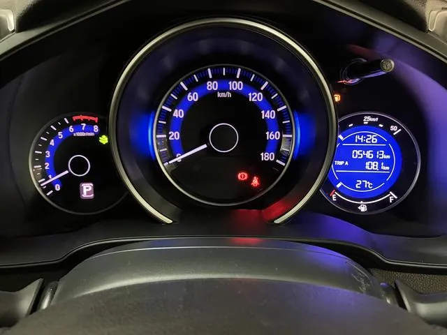 Honda Fit 2015 photo 5