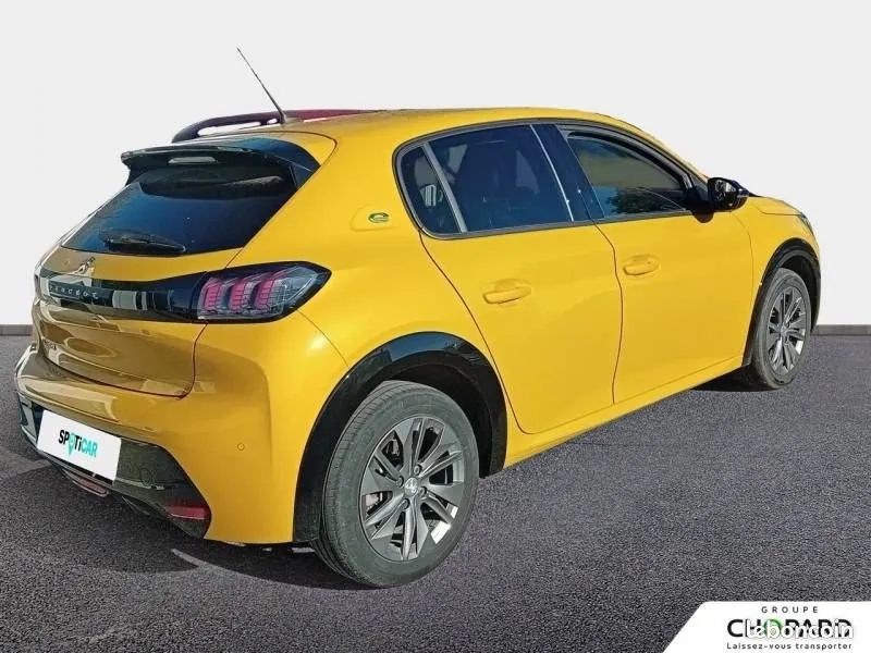 Peugeot 208 2024 photo 3