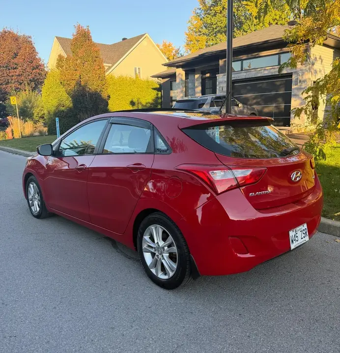 Hyundai Elantra 2013 photo 2