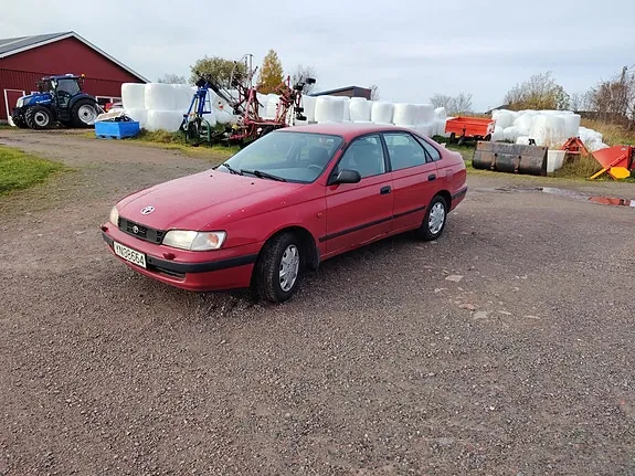 Toyota Carina E