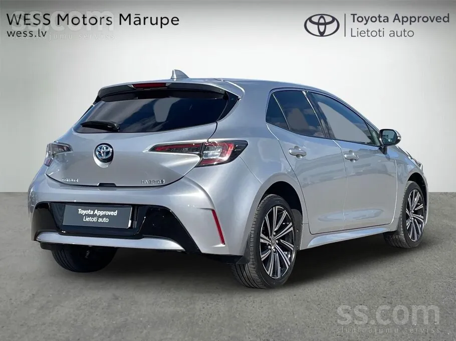 Toyota Corolla 2023 photo 2