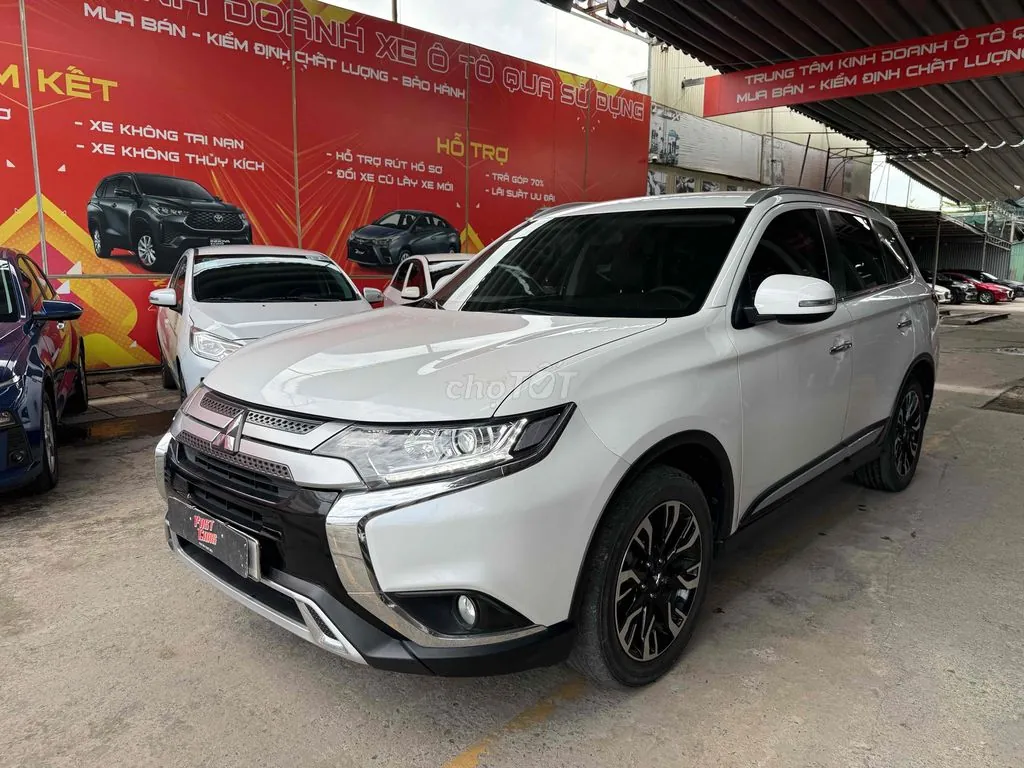 Mitsubishi Outlander 2020 photo 2