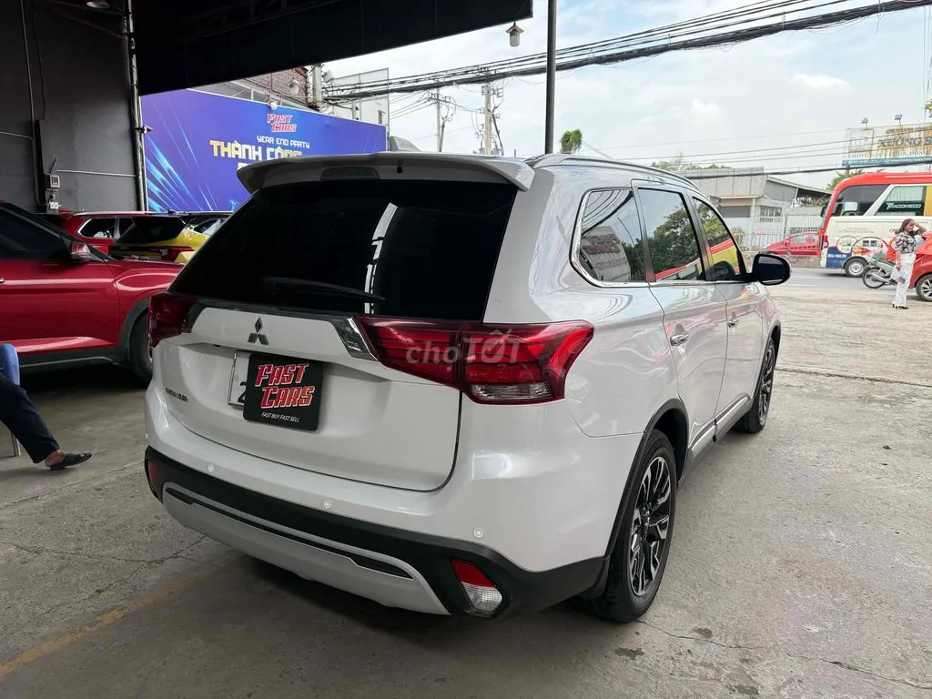 Mitsubishi Outlander 2020 photo 4