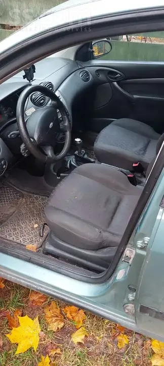 Ford Focus 1998 photo 3