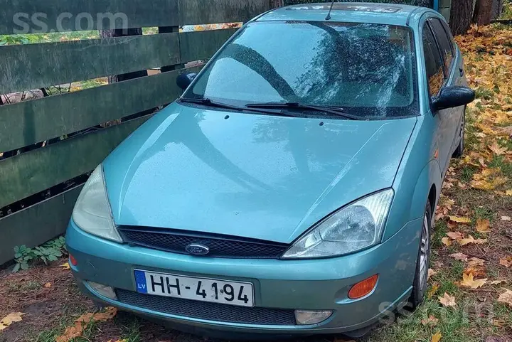 Ford Focus 1998 photo 2