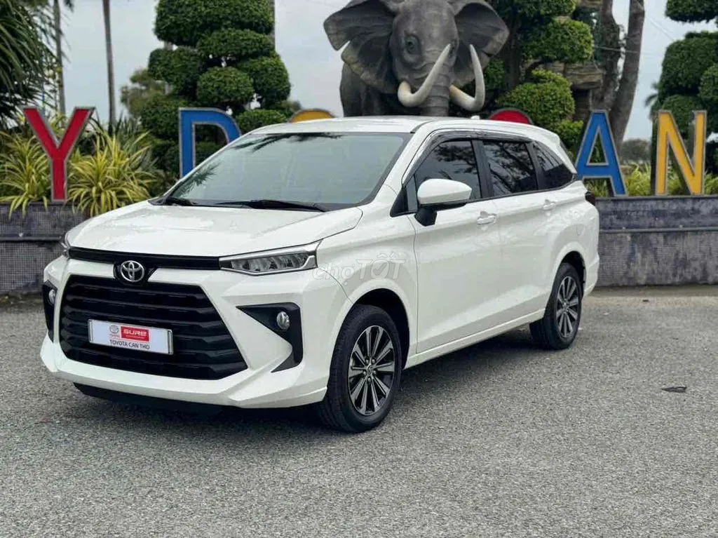Toyota Avanza Premio
