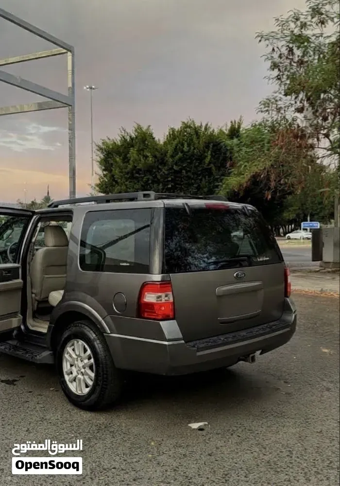 Ford Expedition 2014 photo 3