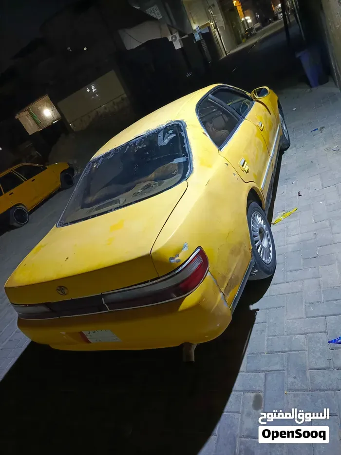 Toyota Crown 2000 photo 4