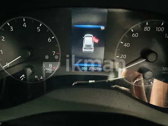 Toyota Yaris 2024 photo 3