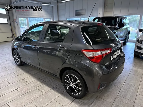 Toyota Yaris 2018 photo 3