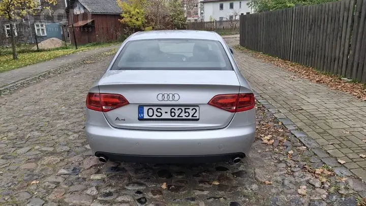 Audi A4 2009 photo 3