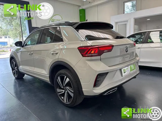 Volkswagen T-Roc 2023 photo 3