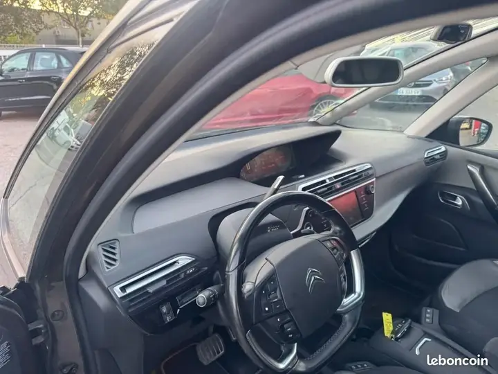 Citroen C4 Picasso 2015 photo 4