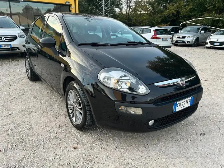 Fiat Punto Evo 2011 photo 3
