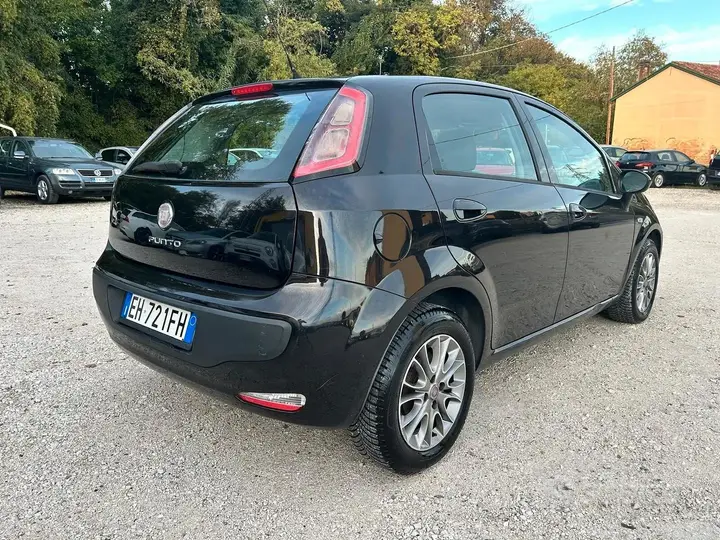 Fiat Punto Evo 2011 photo 5