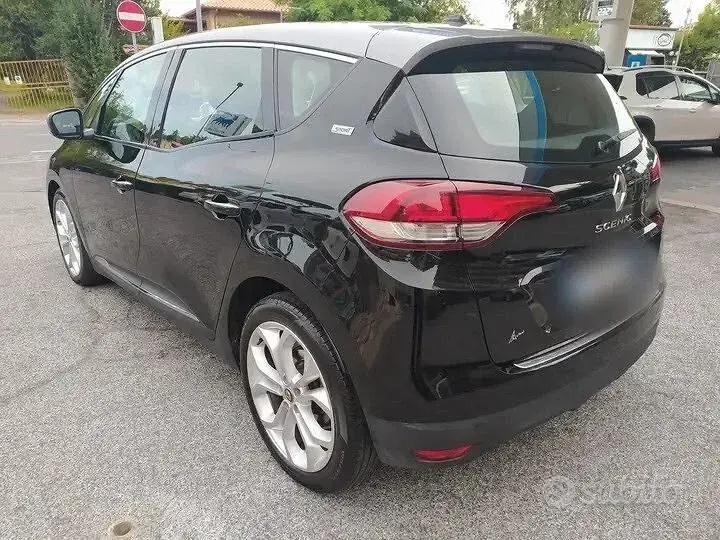 Renault Scenic 2018 photo 3