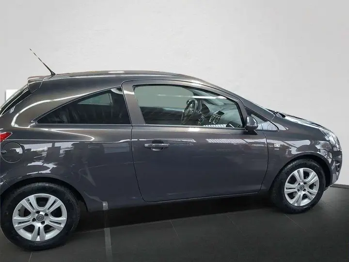 Opel Corsa D 2014 photo 4