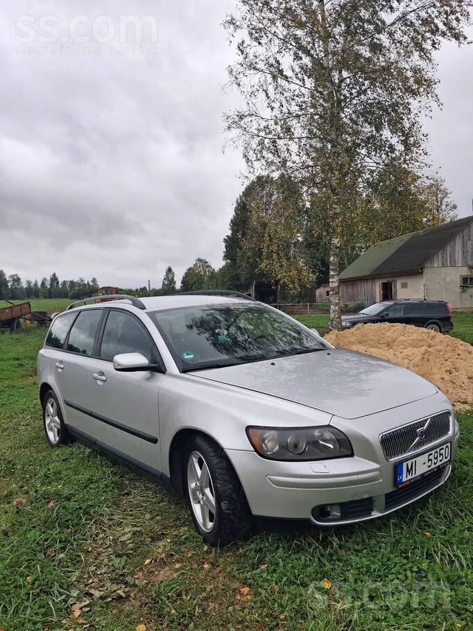 Volvo V50 2004 photo 2