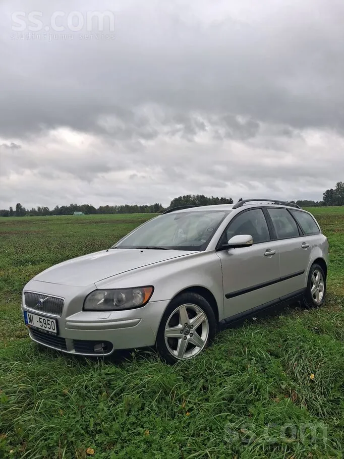 Volvo V50