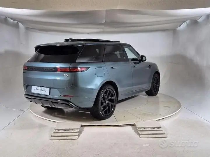 Land Rover Range Rover Sport 2023 photo 2