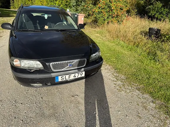Volvo V70 2001 photo 2