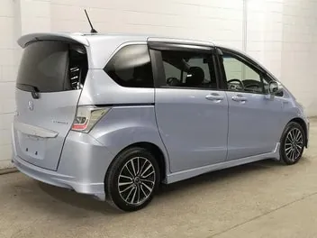Honda Freed 2013 photo 3