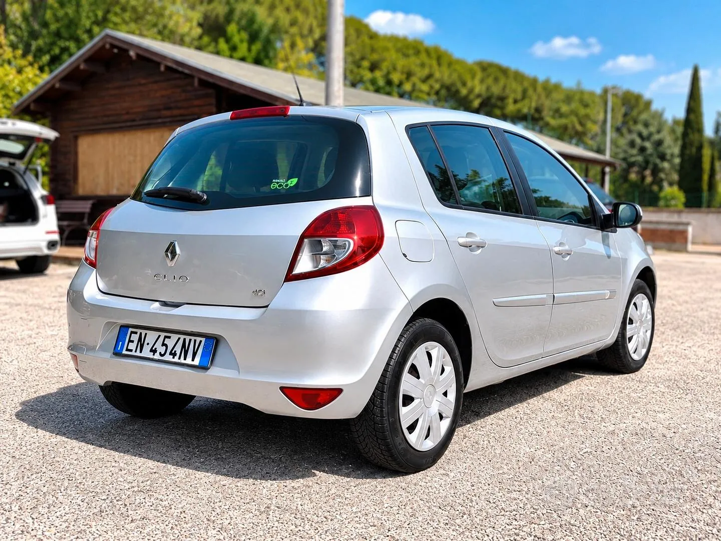 Renault Clio 2012 photo 4