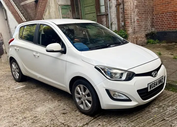 Hyundai I20