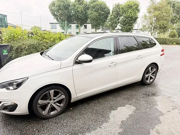 Peugeot 308 Sw 2015 photo 2