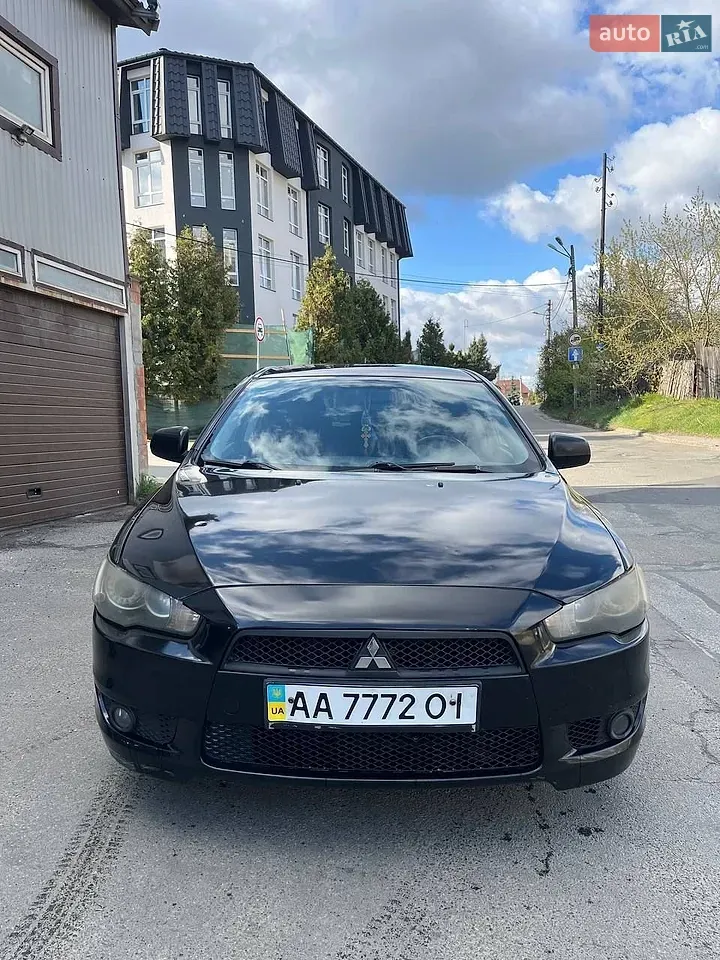 Mitsubishi Lancer