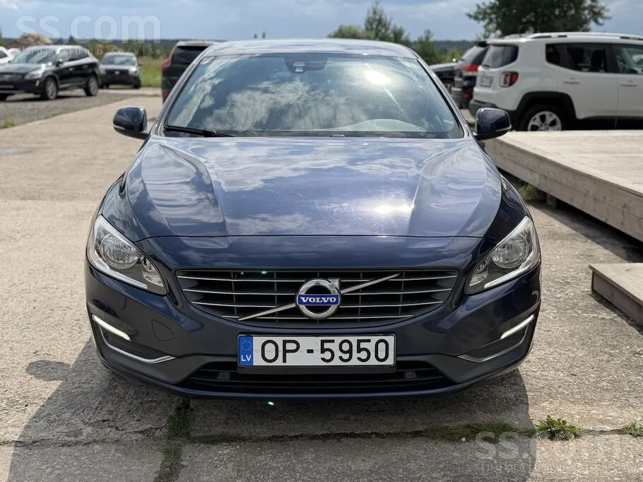 Volvo V60 2014 photo 2
