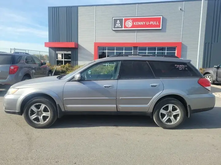 Subaru Outback 2009 photo 2